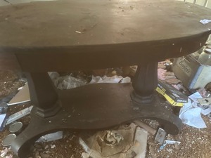 lot 1619 image: vintage table 47 l x 29w x 29 t