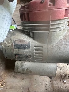 lot 1635 image: craftsman 13 hp oil less piston sprayer model 28314310