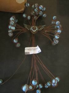 lot 41 image: wired cross