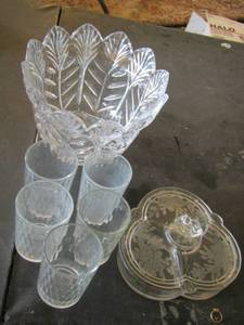 lot 50 image: fruit bowl, qty 5 clear glass cups, covered divided dish