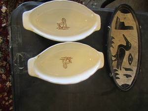 lot 52 image: qty 2 white goose dcor handled oblong bowls, 1 oblong duck bowl