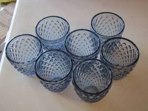 lot 76 image: ART POINT BLUE JUICE GLASSES   QTY 7   MATCHES #75