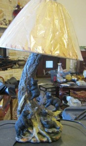 lot 97 image: wooden structure bear lamp baby bears climbing to top  with shade