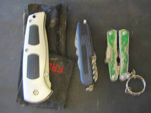 lot 102 image: various brands of pocket knifes