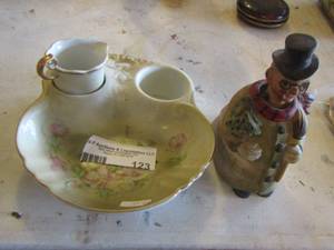 lot 123 image: small clown dcor- tea plate and cup set