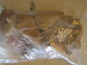 lot 124 image: bag of arrow heads