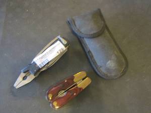 lot 129 image: multi tool pocket gadgets  knives