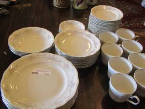 lot 150 image: Johann Havilland Bavaria China set 8 cups- berry bowls- plates- saucers - salad bowls   40 PCS    TIMES THE MONEY