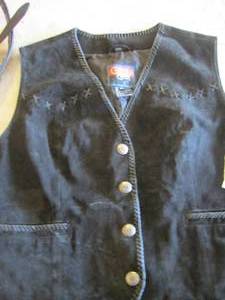 lot 192 image: black vest new style is CL66061, size XL by cripple creek
