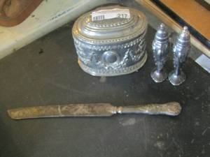 lot 217 image: silver-plate lot saltpepper shaker, knife, covered trinket box