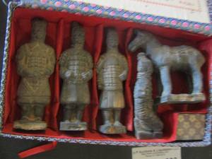 lot 238 image: TERRACOTTTA WARRIER SET IN PRESENTATION BOX