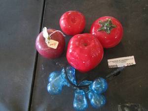 lot 255 image: apple and tomato dcor blueberry decor