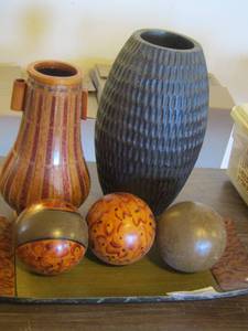 lot 291 image: qty 2 wooden dcor vases, table center piece.