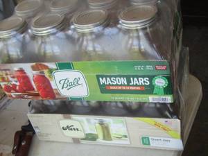 lot 312 image: new pack of ball mason jars with lids 32 oz. jars, new pack of Kerr mason jars with lids 32 oz. jars