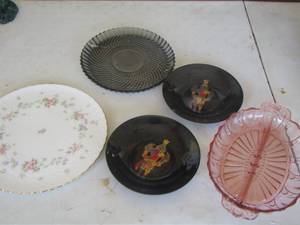 lot 334 image: various small plates