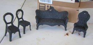 lot 336 image: small metal doll house furniture