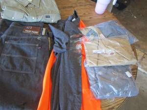 lot 338 image: mens jeans ,wrangler shirt 3x,  3xl dickies shirt, cabelas 3xl tall shirt