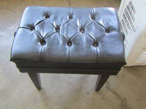 lot 341 image: cushion stool that goes up and down