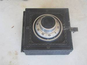 lot 364 image: small square safe locked don�t know the combination