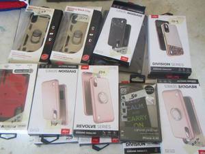 lot 380 image: various size phone cases