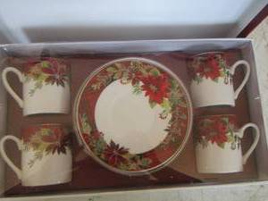 lot 567 image: red flower dcor 4 saucer 4 matching coffee cups