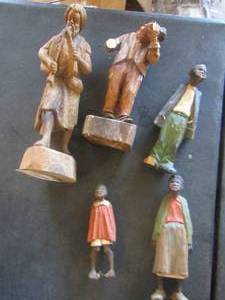lot 574 image: qty 5 caved wooden figurines