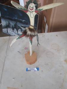 lot 633 image: HOPI KATISINA DOLL - KACHINA