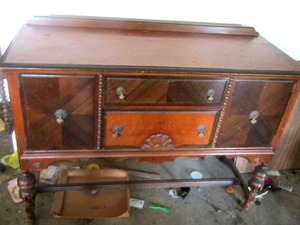 lot 10 image: Buffet has 2 drawers and 2 doors- 375321-12 beautiful piece of furniture