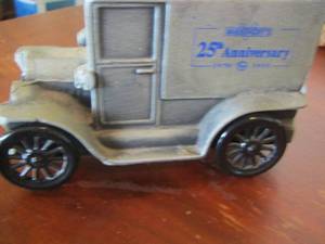 lot 650 image: 25th anniversary armour truck