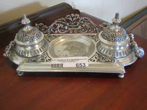 lot 653 image: creamer  sugar set up silver plate