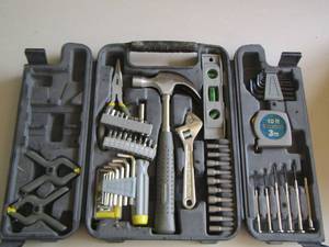 lot 705 image: small tool caddy full