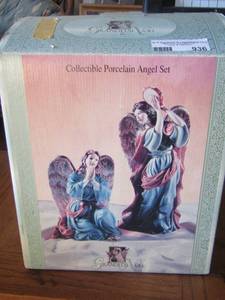 lot 936 image: grandeur noel  ANGEL SET