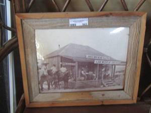 lot 943 image: 1518 western wall art