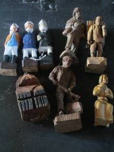 lot 958 image: various wooden figurines