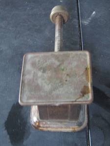 lot 959 image: VINTAGE USPO  POSTAL SCALE BY TRINER