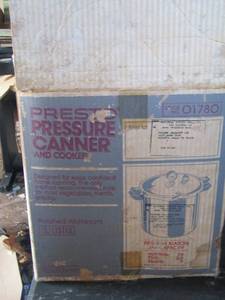 lot 966 image: Presto pressure cannercooker, liquid capacity 22 quarts- 20.9 liters