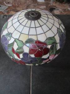 lot 1004 image: stained glass lamp shade