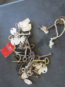 lot 1070 image: vintage locksafe jailer keys