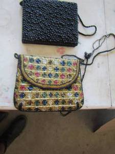 lot 1072 image: womens vintage purses qty 2