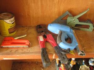 lot 1198 image: various hand tools including staple guns