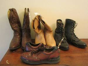 lot 1223 image: mens boots and dress shoes all sizes in pictures