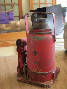 lot 1094 image: hydraulic jack
