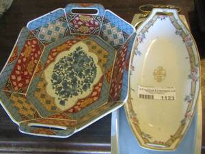 lot 1123 image: Smithsonian dish & NIPPON SMALL PLATTER