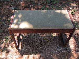 lot 1254 image: piano bench