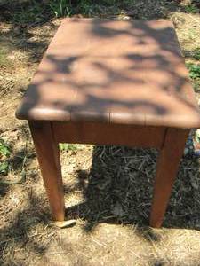 lot 1255 image: small side table