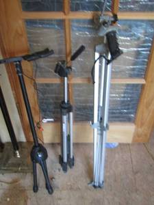 lot 1284 image: 3 tri pods