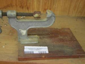 lot 1655 image: lees antique nutcracker