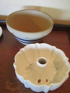 lot 1670 image: ceramic bunt cake pan, ceramic mixing bowl