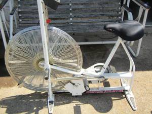 lot 1696 image: Schwinn air-dyne exercise bike