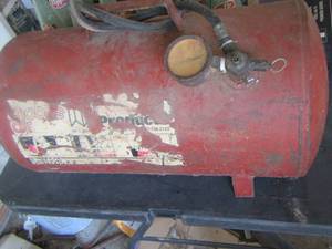 lot 1730 image: small air tank
